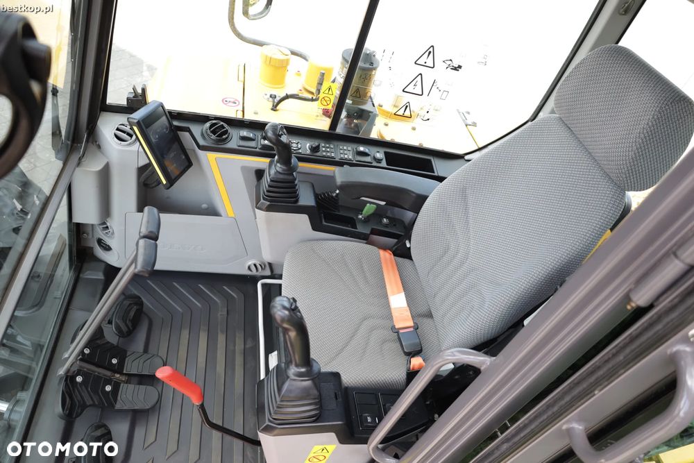 Volvo EC60E - 26