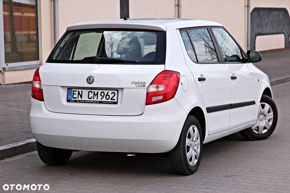Skoda Fabia 1.2 TSI Active - 3