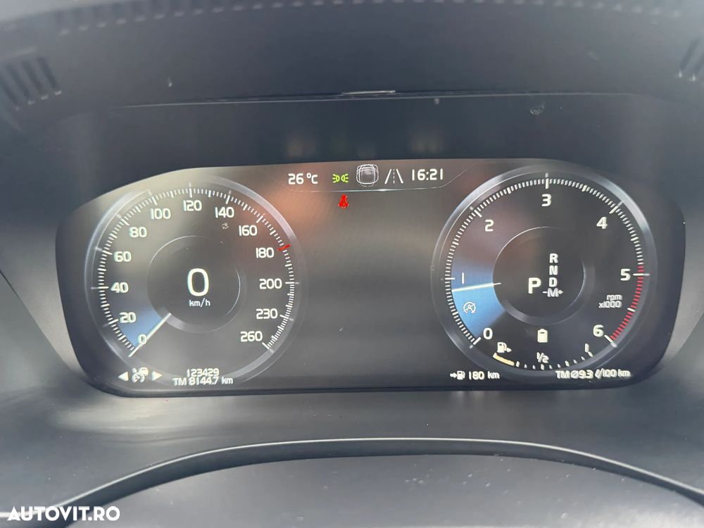 Volvo XC 60 B5 D AWD Geartronic Inscription - 28