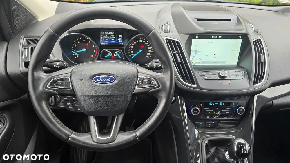 Ford Kuga - 28