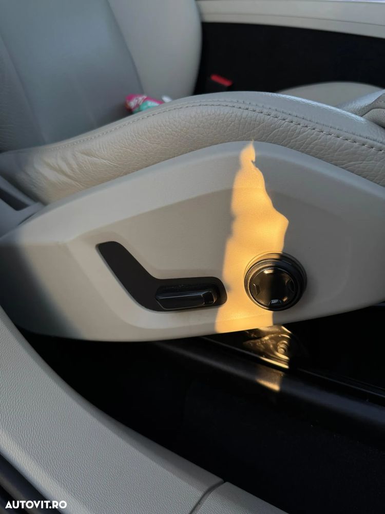 Volvo XC 60 Recharge T6 Twin Engine eAWD Inscription Expression - 28