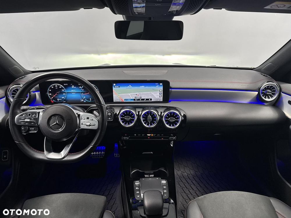 Mercedes-Benz CLA 200 AMG Line 7G-DCT - 22