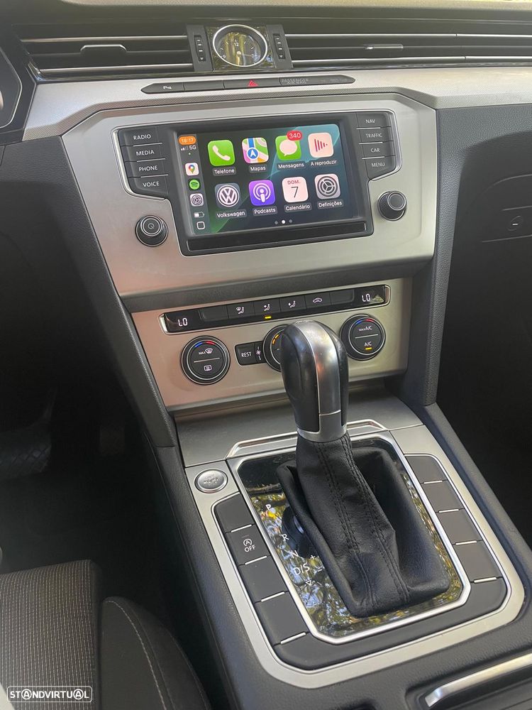VW Passat 2.0 TDI Confortline DSG - 11