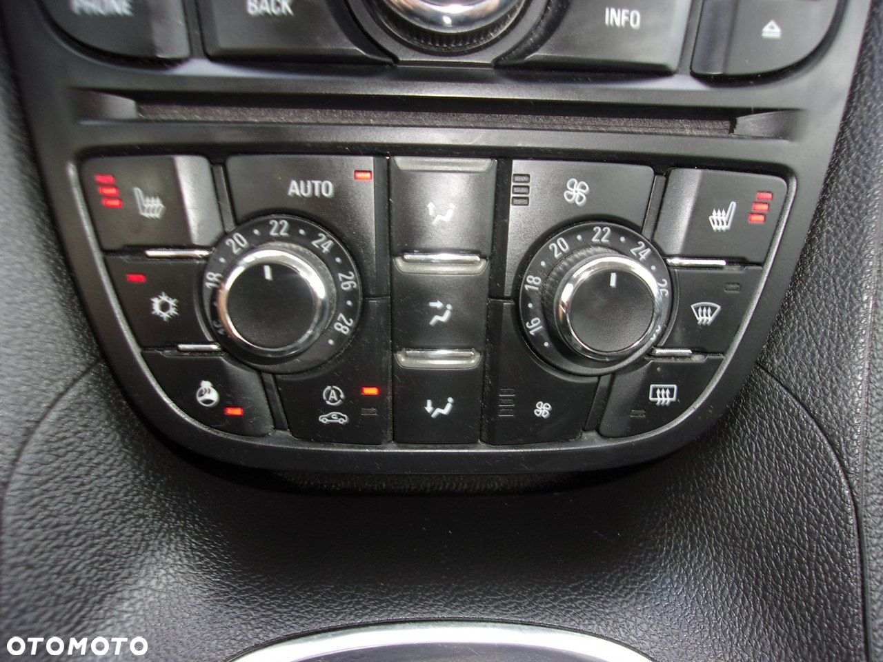 Opel Meriva 1.4 T Cosmo - 23