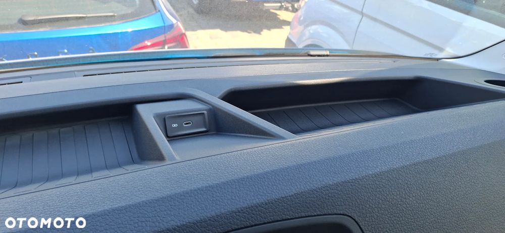 Volkswagen Crafter - 23