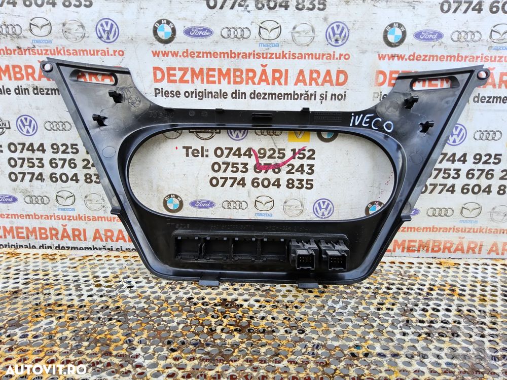 Ornament bord trimitem Iveco Daily 2015-2025 cod 5801592799 buton pilot - 2