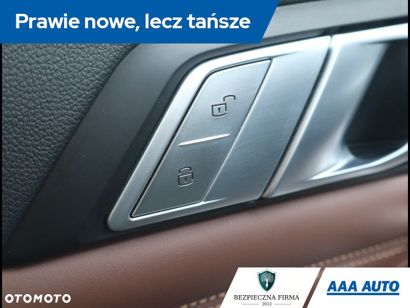 BMW X7 - 23
