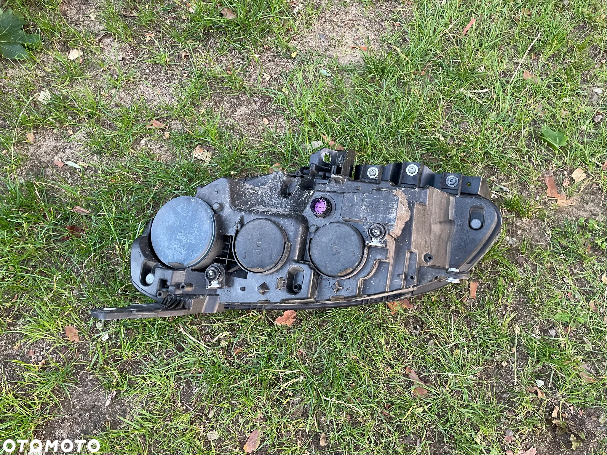 Lampa przednia prawa FIAT DOBLO 2009 - 2024 - 2
