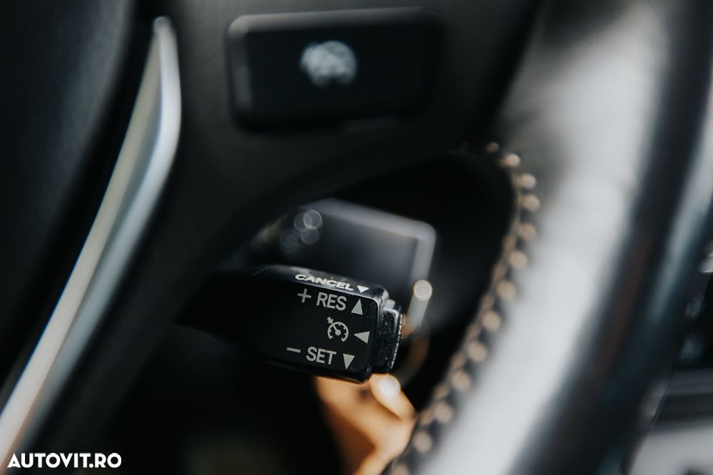 Toyota Auris 1.6 D-4D Comfort - 22