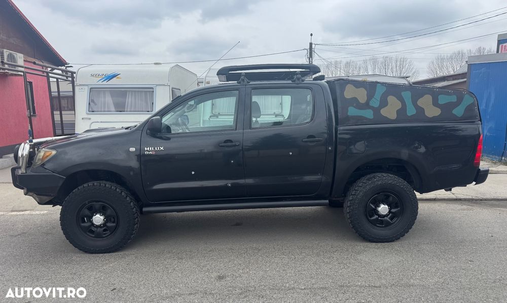 Toyota Hilux 4x4 Double Cab - 3