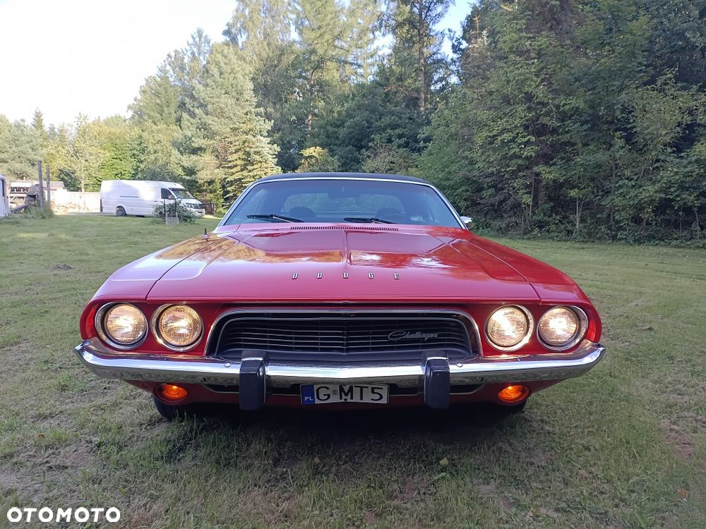 Dodge Challenger - 2