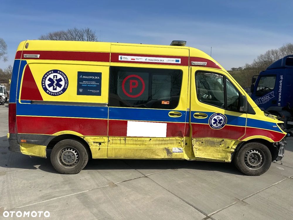 Mercedes-Benz SPRINTER - 4