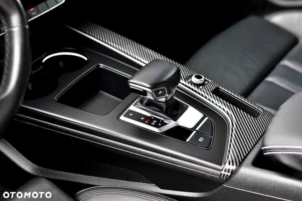 Audi A4 ver-avant-35-tfsi-s-tronic-s-line - 28