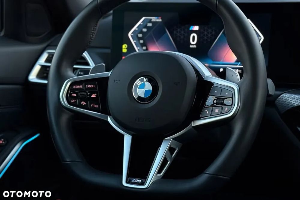 BMW Seria 3 318i M Sport - 10