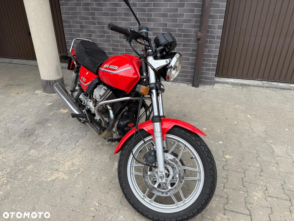 Moto Guzzi V7 - 3