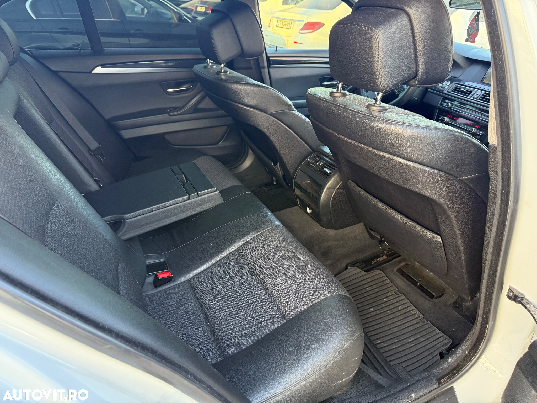 BMW Seria 5 535d xDrive Aut. Modern Line - 10