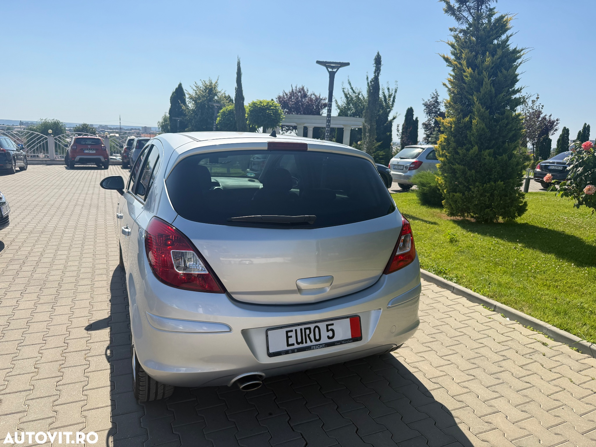 Opel Corsa 1.2i Cosmo - 8