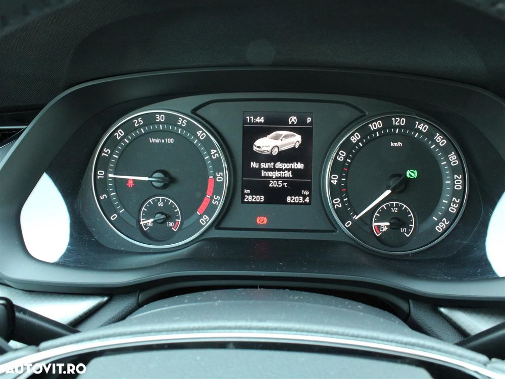 Skoda Octavia 2.0 TDI DSG Ambition - 16