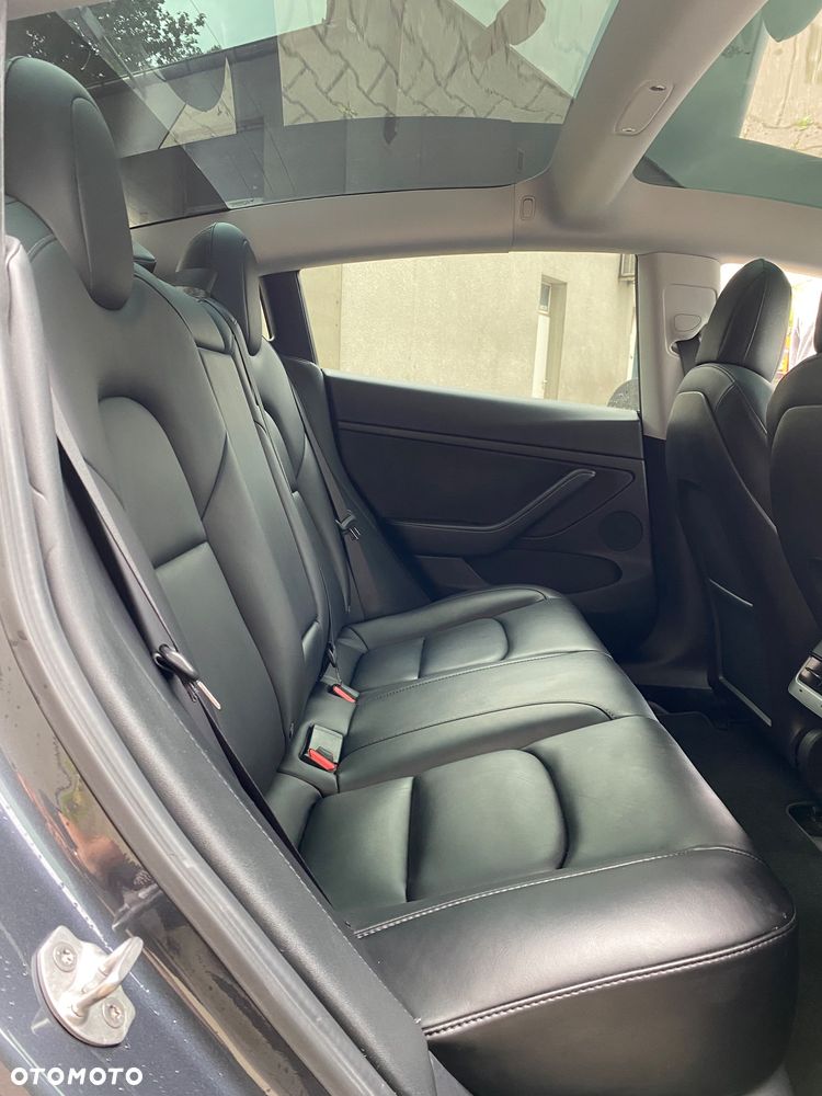 Tesla Model 3 - 17