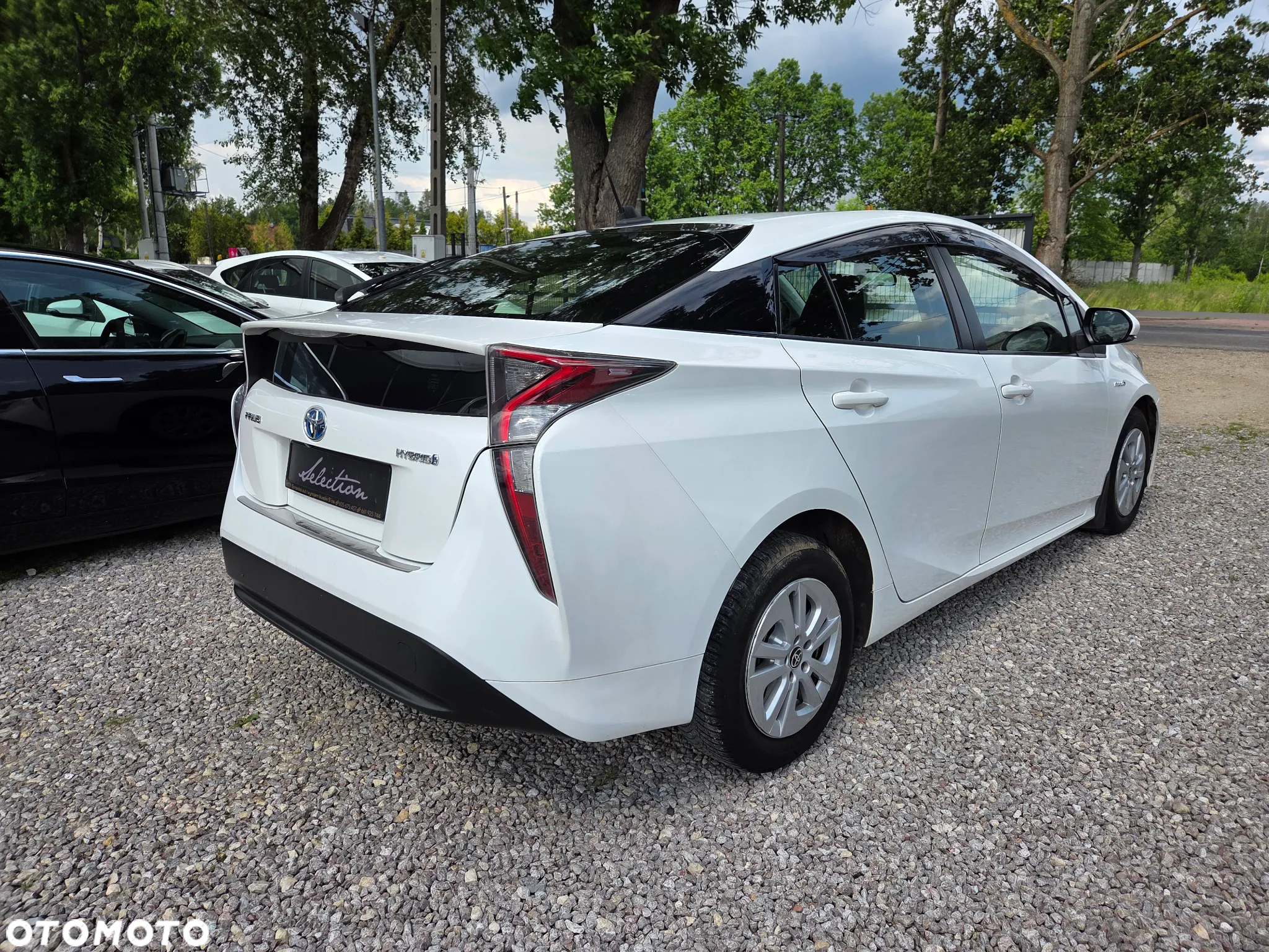 Toyota Prius 1.8 Hybrid Prestige - 4