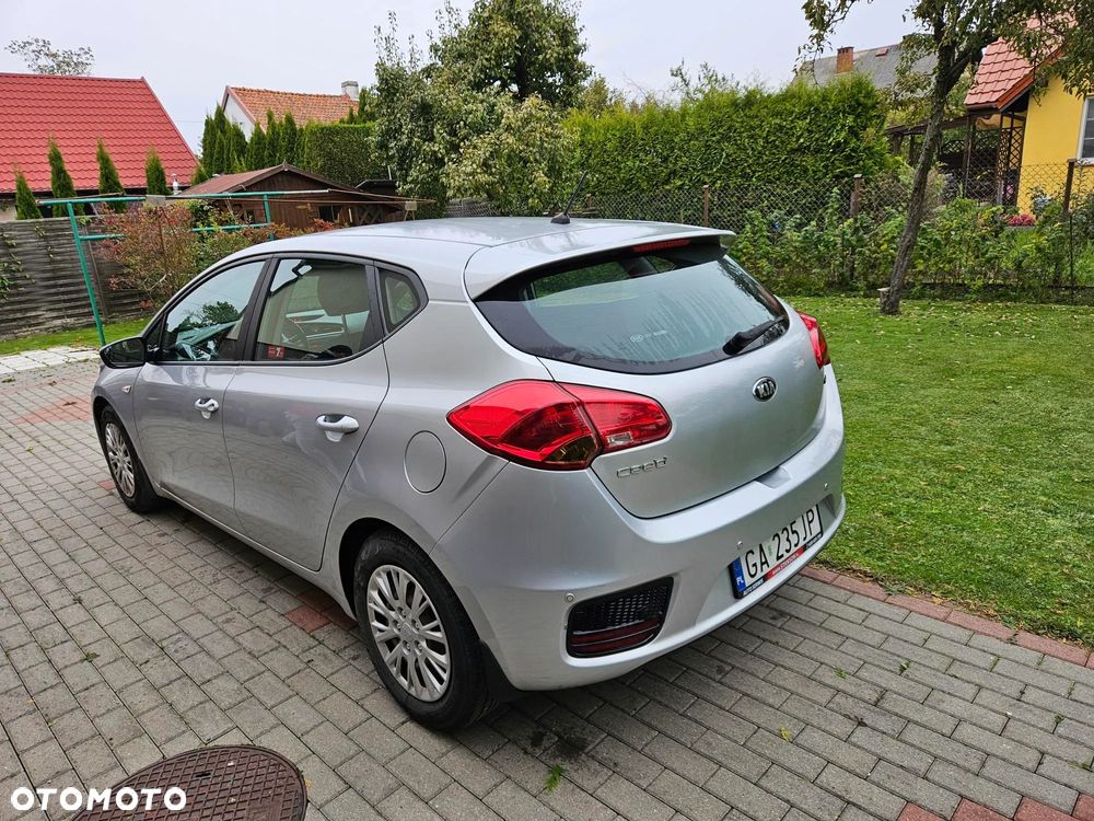 Kia Ceed Cee'd 1.6 CRDi S - 7