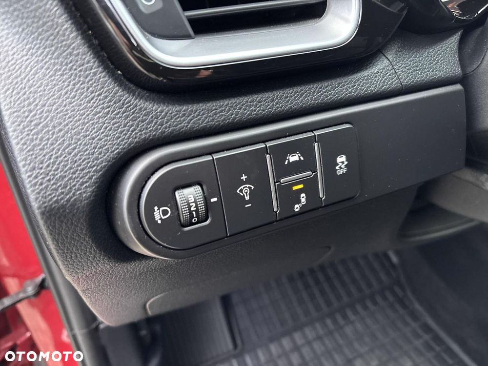 Kia XCeed 1.6 T-GDI Business Line DCT - 21