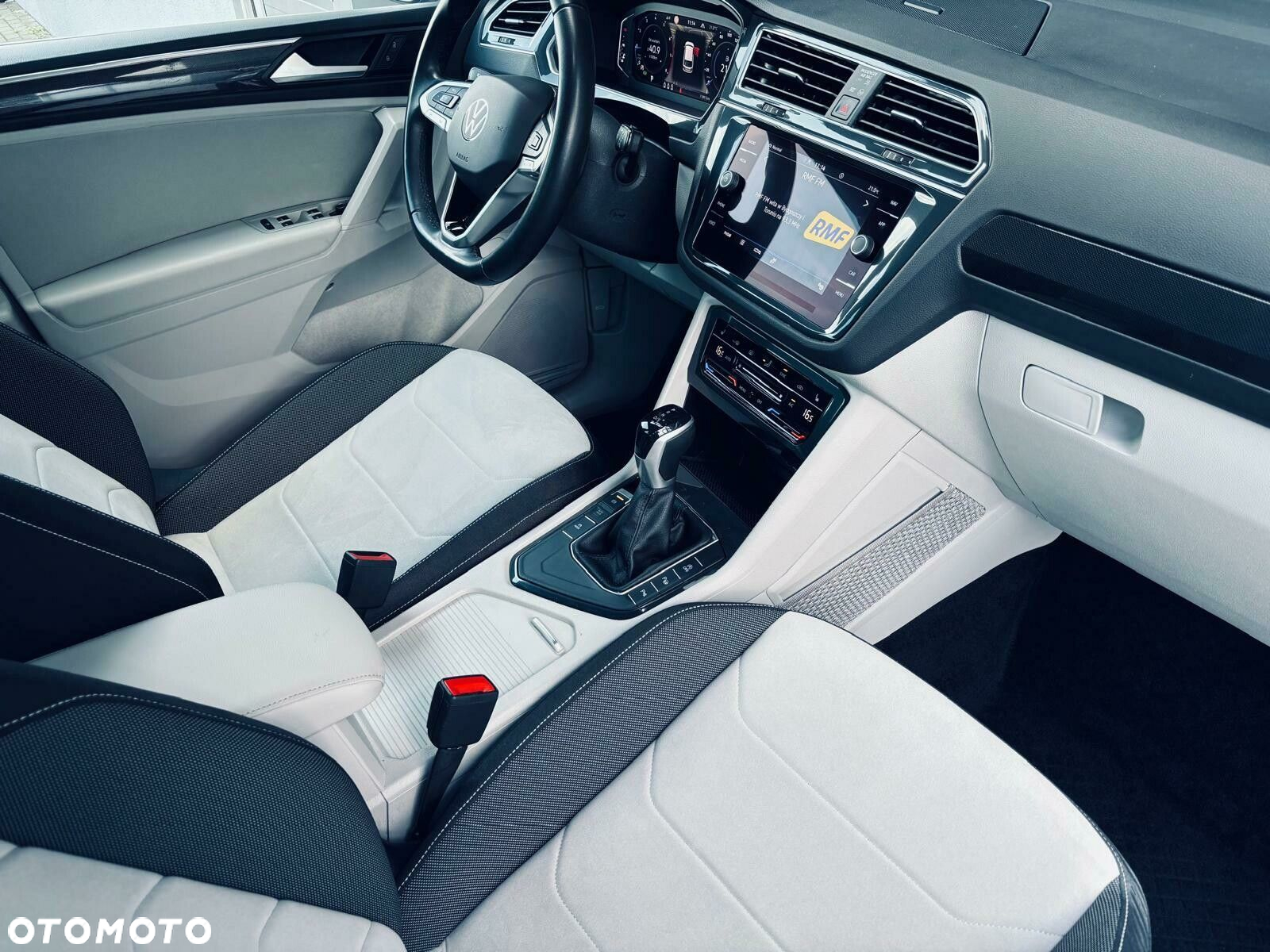 Volkswagen Tiguan 1.5 TSI EVO Elegance DSG - 17