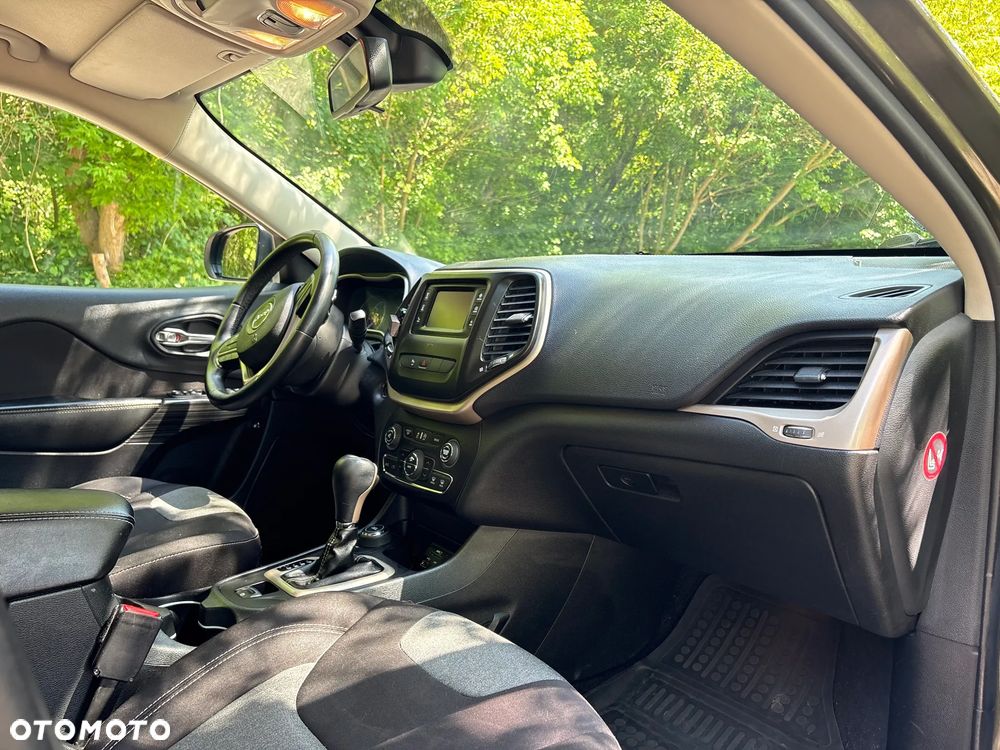 Jeep Cherokee 2.0 MJD Active Drive I Longitude - 34