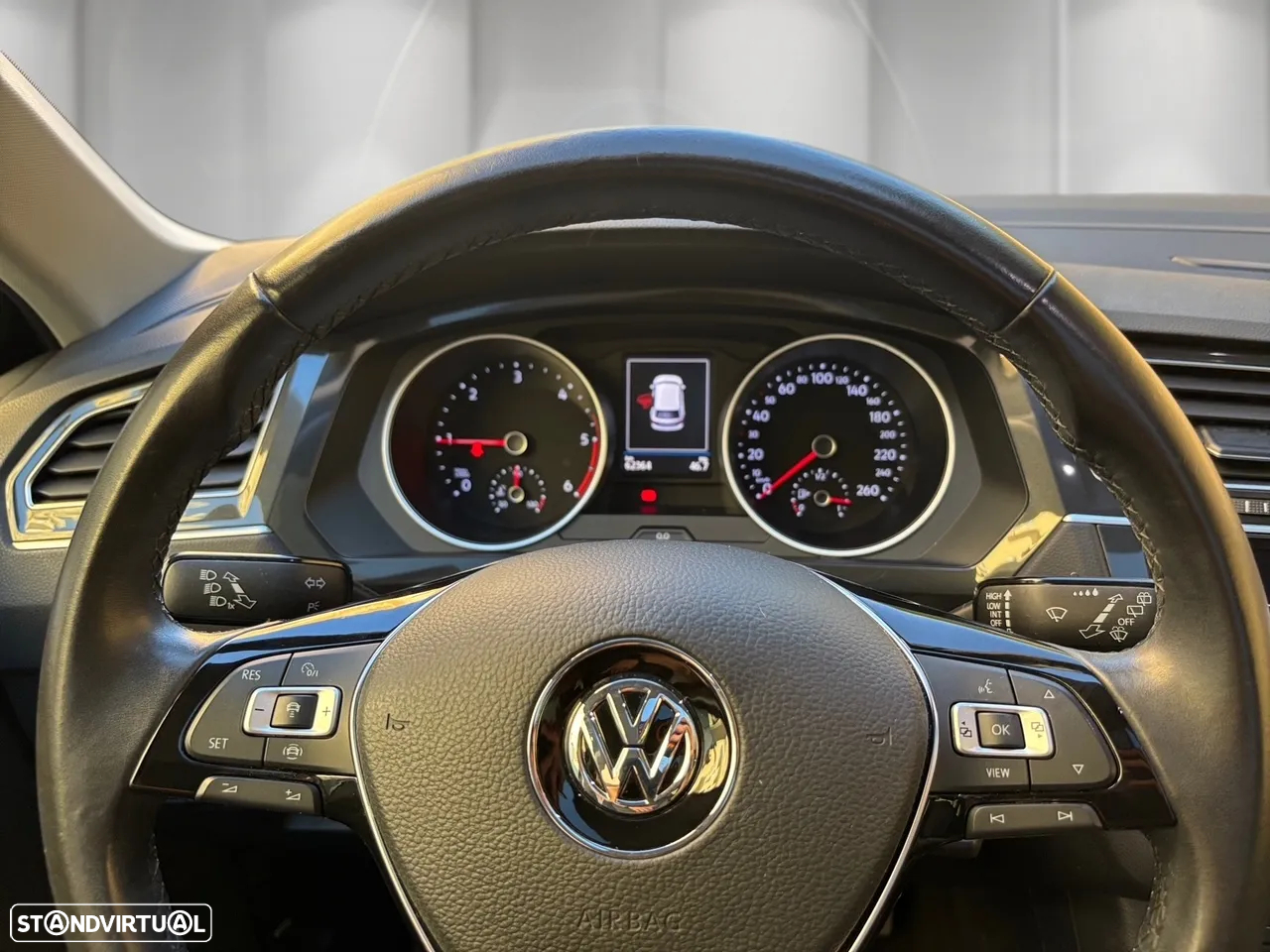 VW Tiguan 1.6 TDI Confortline - 6