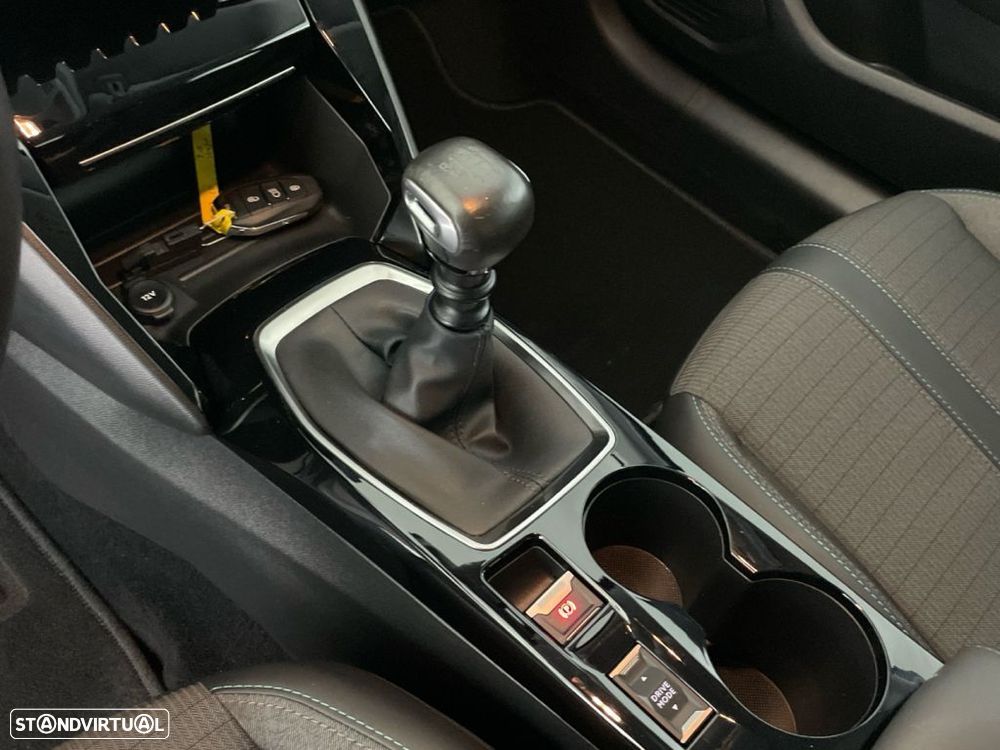 Peugeot 208 1.2 PureTech Active - 20