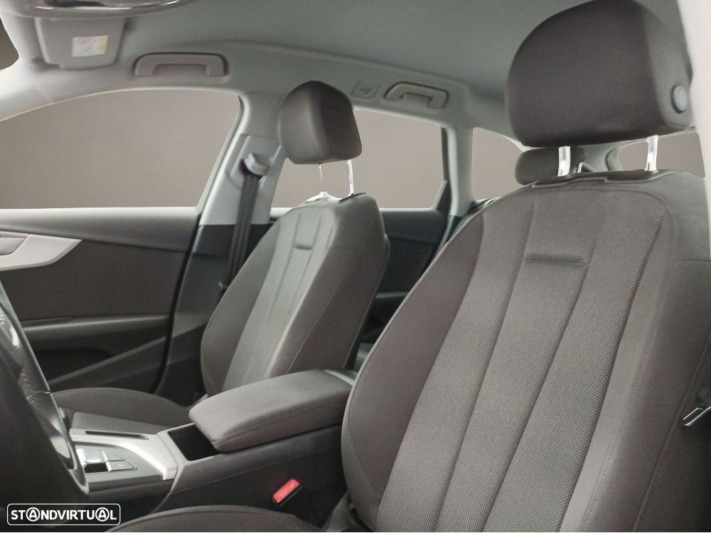 Audi A4 Avant 35 TDI S tronic - 8