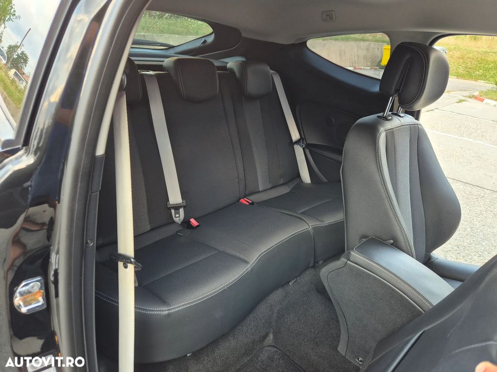Renault Megane - 11