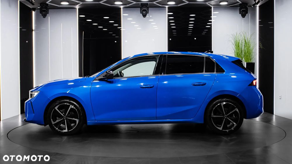 Opel Astra 1.2 T Elegance S&S - 4