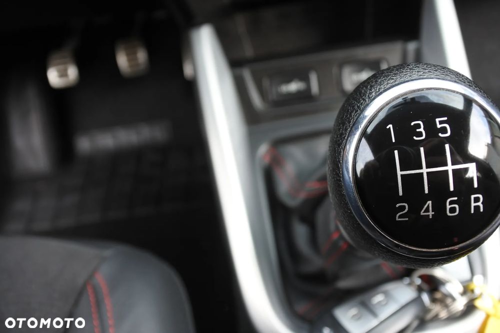 Suzuki Vitara 1.4 Boosterjet XLED Sun 4WD - 27