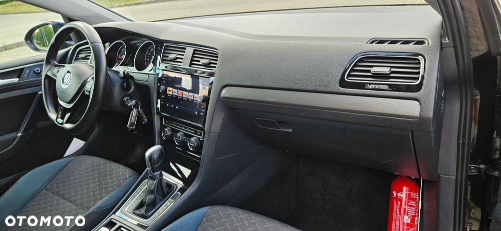 Volkswagen Golf 1.6 TDI SCR DSG IQ.DRIVE - 10