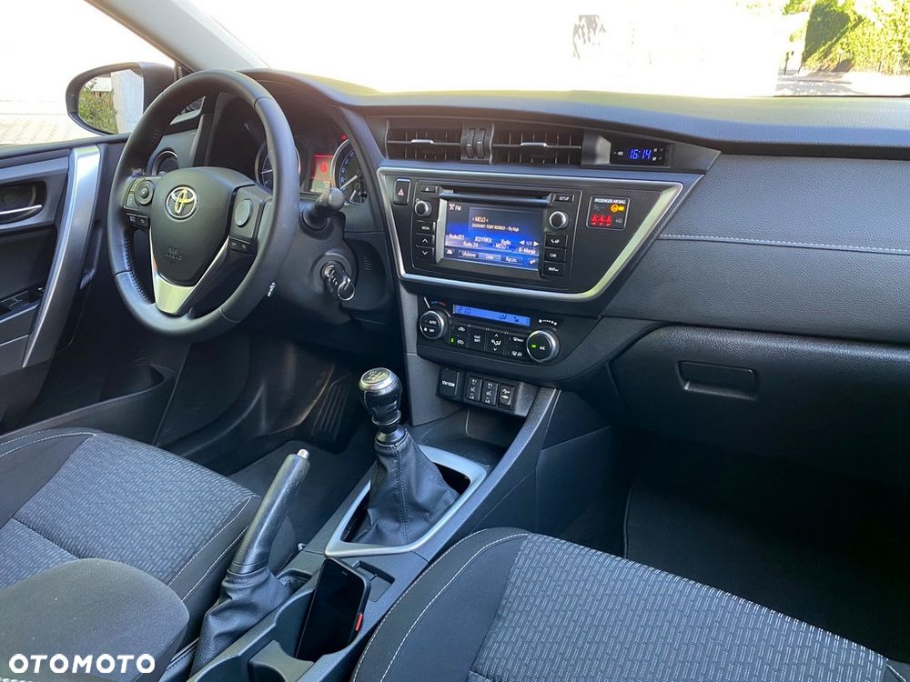 Toyota Auris 1.6 Prestige - 11