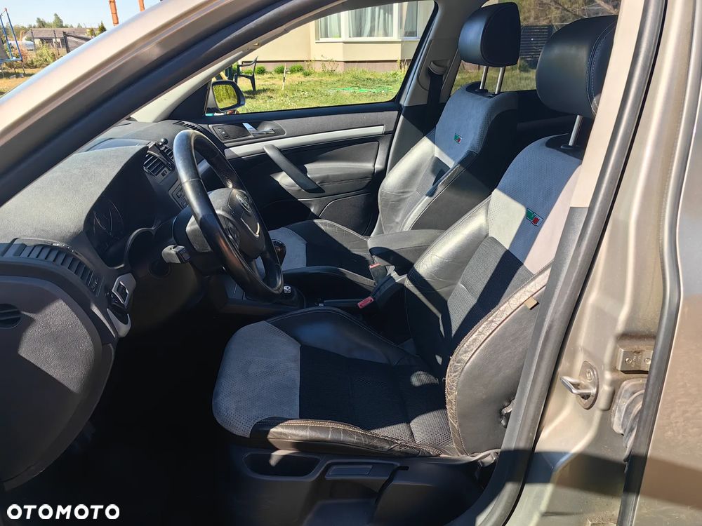 Skoda Octavia 1.6 FSI Classic - 3