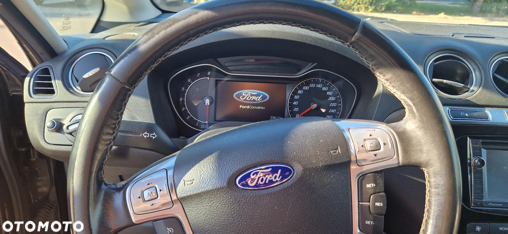 Ford S-Max - 8