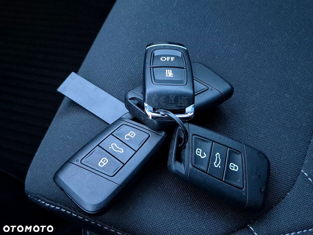 Skoda Karoq 2.0 TDI 4x4 DSG Sportline - 26