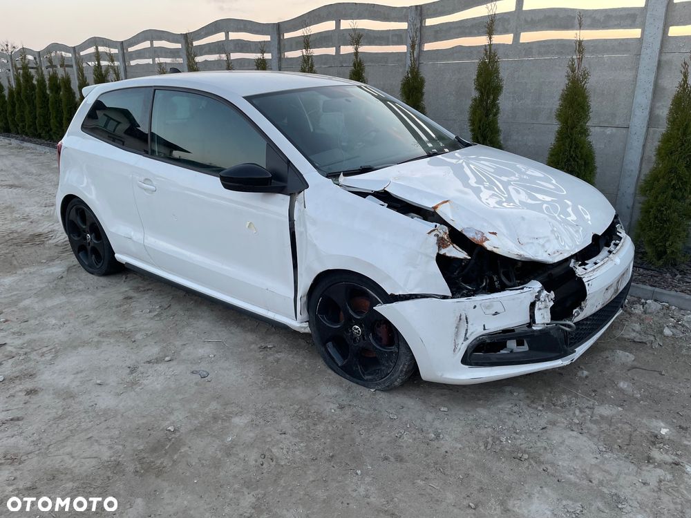 Volkswagen Polo 1.4 DSG GTI - 4