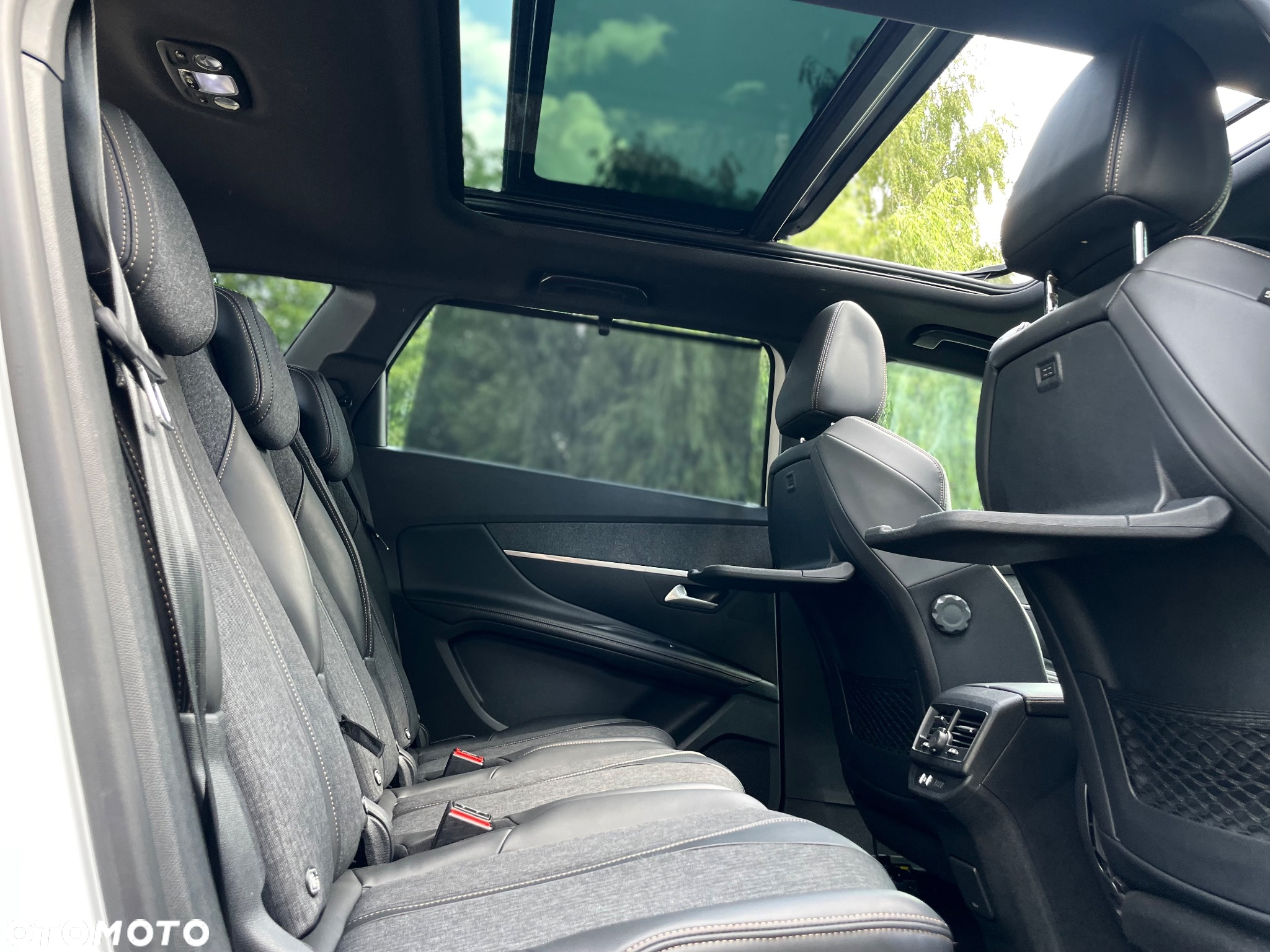Peugeot 5008 1.6 THP Allure S&S EAT6 - 16
