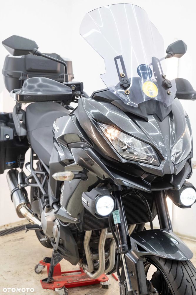 Kawasaki Versys 1000 - 11