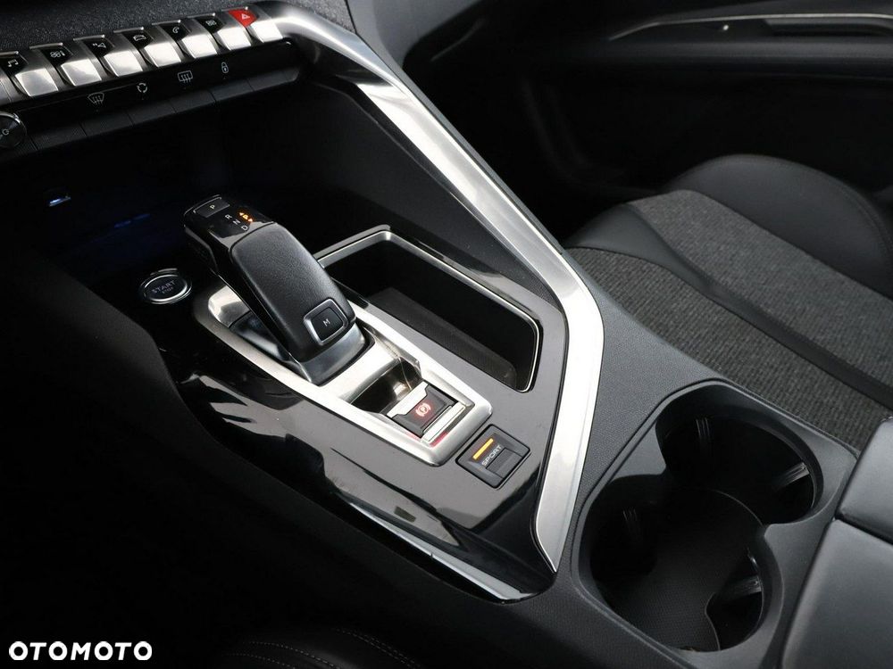 Peugeot 3008 BlueHDi 130 Stop & Start EAT8 Allure Business-Paket - 30