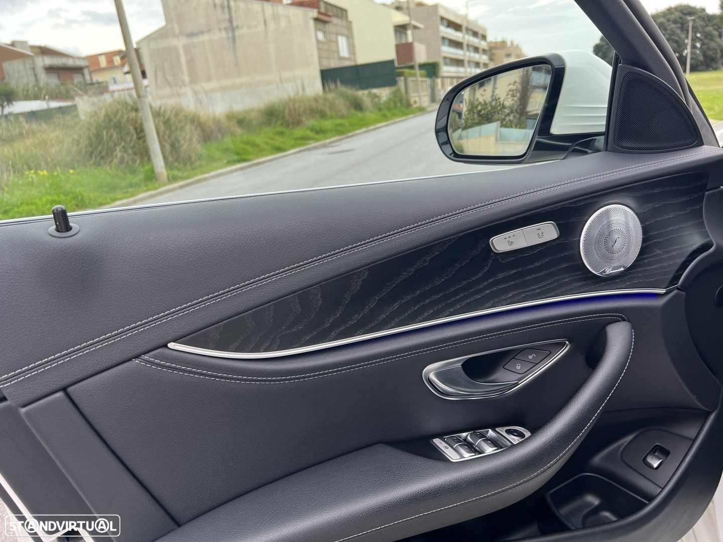 Mercedes-Benz E 300 de AMG Line - 33