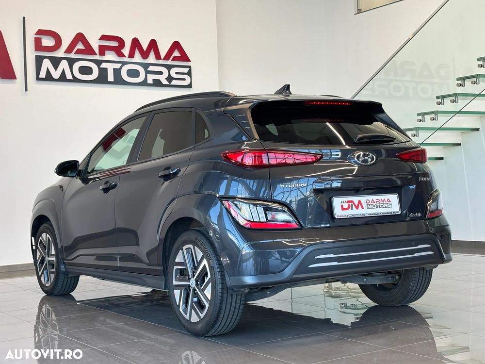 Hyundai KONA Select - 6