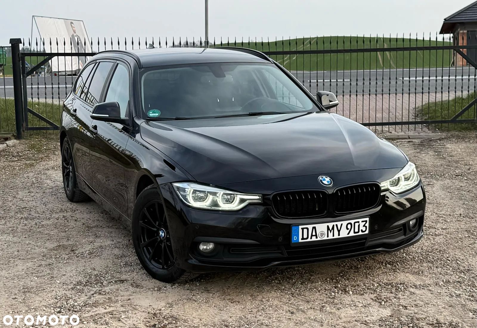 BMW Seria 3 320d Touring - 1