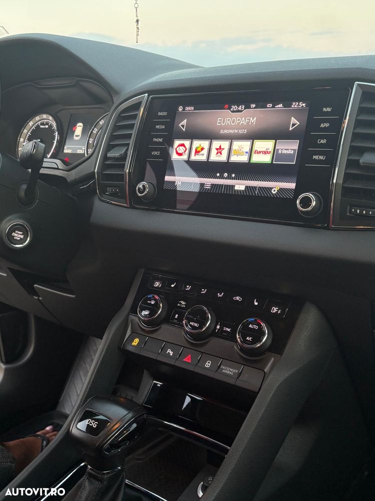 Skoda Karoq ver-1-6-tdi-dsg-style - 3