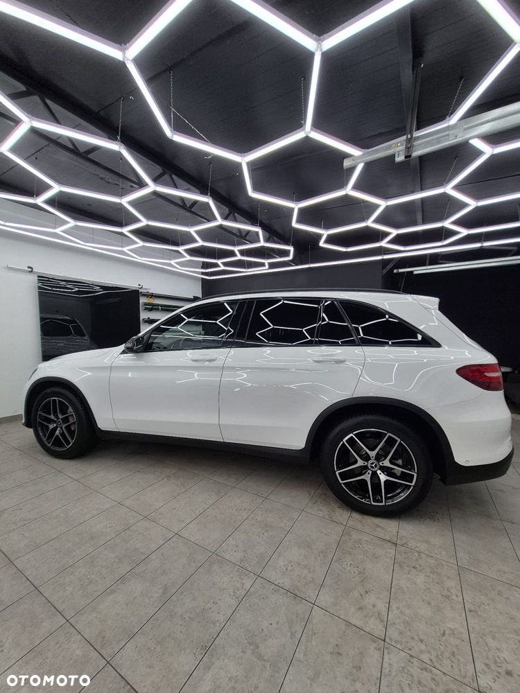 Mercedes-Benz GLC - 16