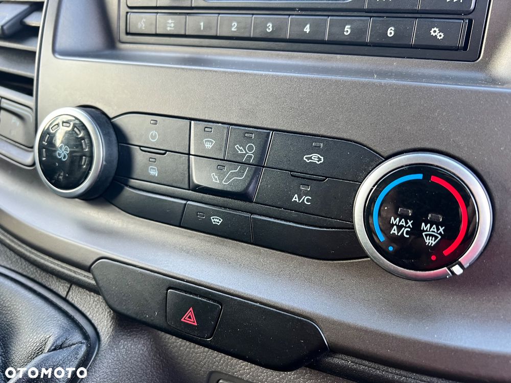 Ford Transit Custom - 19