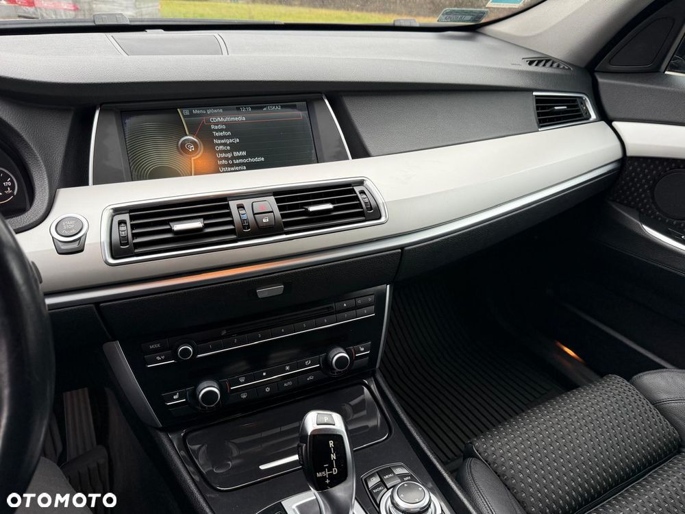 BMW Seria 5 535i xDrive - 9
